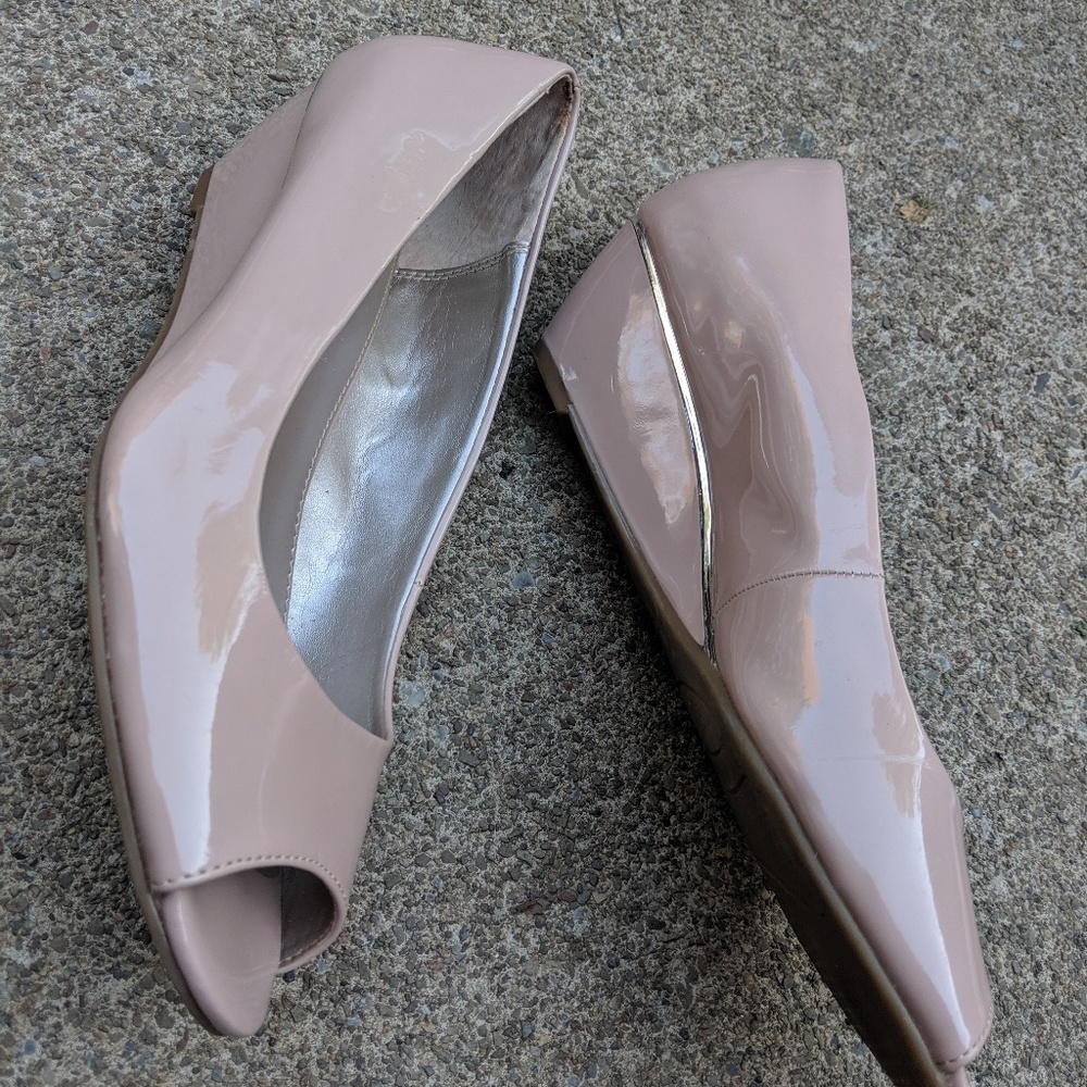Alfani Nude Pink Open Toe Wedges Size 8.5M EUC